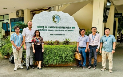 Buổi đón tiếp và làm việc giữa Khoa Tài nguyên nước - Trường Đại học Tài nguyên và Môi trường Thành phố Hồ Chí Minh và Giáo sư Trường Đại học Công nghệ Delft (TU Delft), Hà Lan