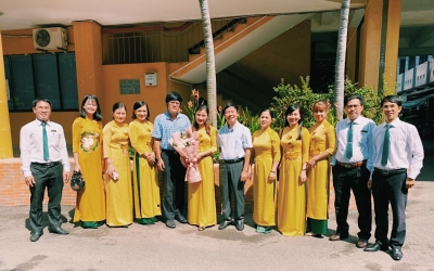HỌP MẶT KHOA LUẬT VÀ LÝ LUẬN CHÍNH TRỊ CHÀO MỪNG NGÀY NHÀ GIÁO VIỆT NAM 20/11 